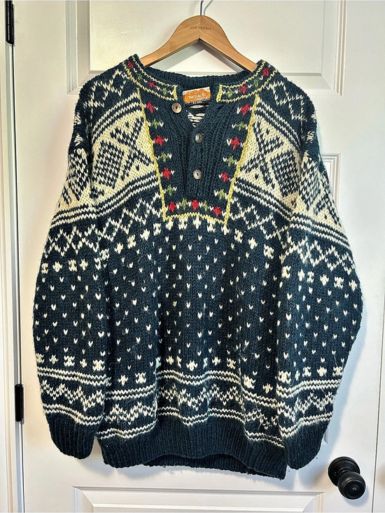 Namaste Woolens Sweaters - Handmade Wool Nordic Pattern Sweater Oversized Knit Fair Isle Vintage